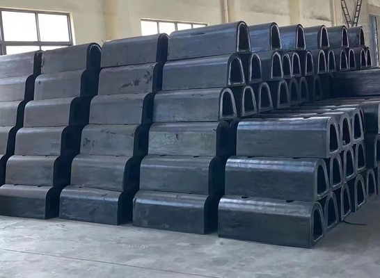 ब्लैक मरीन रबर फेंडर टाइप डी जहाज और डॉक के लिए अनुकूलित