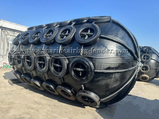 उम्र बढ़ने प्रतिरोध वायवीय रबर फेंडर आसान inflate स्टेनलेस फ्लैंज आईएसओ 17357 मानक