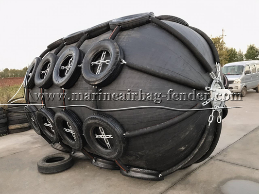 जहाजों के लिए 50kpa 80kpa वायवीय रबर फेंडर डॉक और जहाज