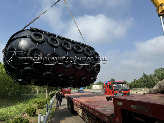 3.3m X 6.5m समुद्री जहाज रबर फेंडर inflatable नाव बम्पर एसजीएस प्रमाणित