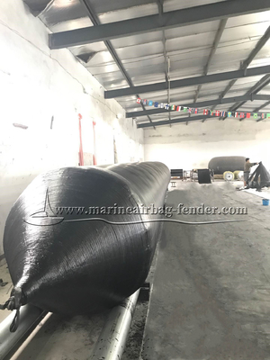 आकार अनुकूलित समुद्री एयरबैग विरोधी फाड़ना काला inflatable रबर एयरबैग