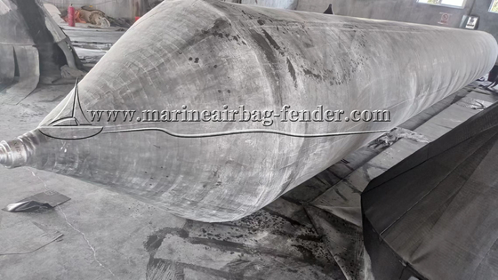 मोटाई अनुकूलित जहाज लॉन्चिंग रबर एयरबैग 0.3m - 2.0m व्यास
